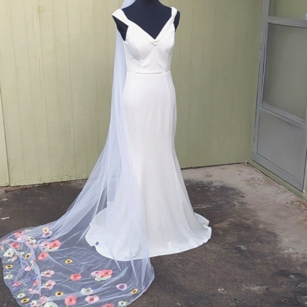 White Chapel Lengh 3D Floral Veil With Comb